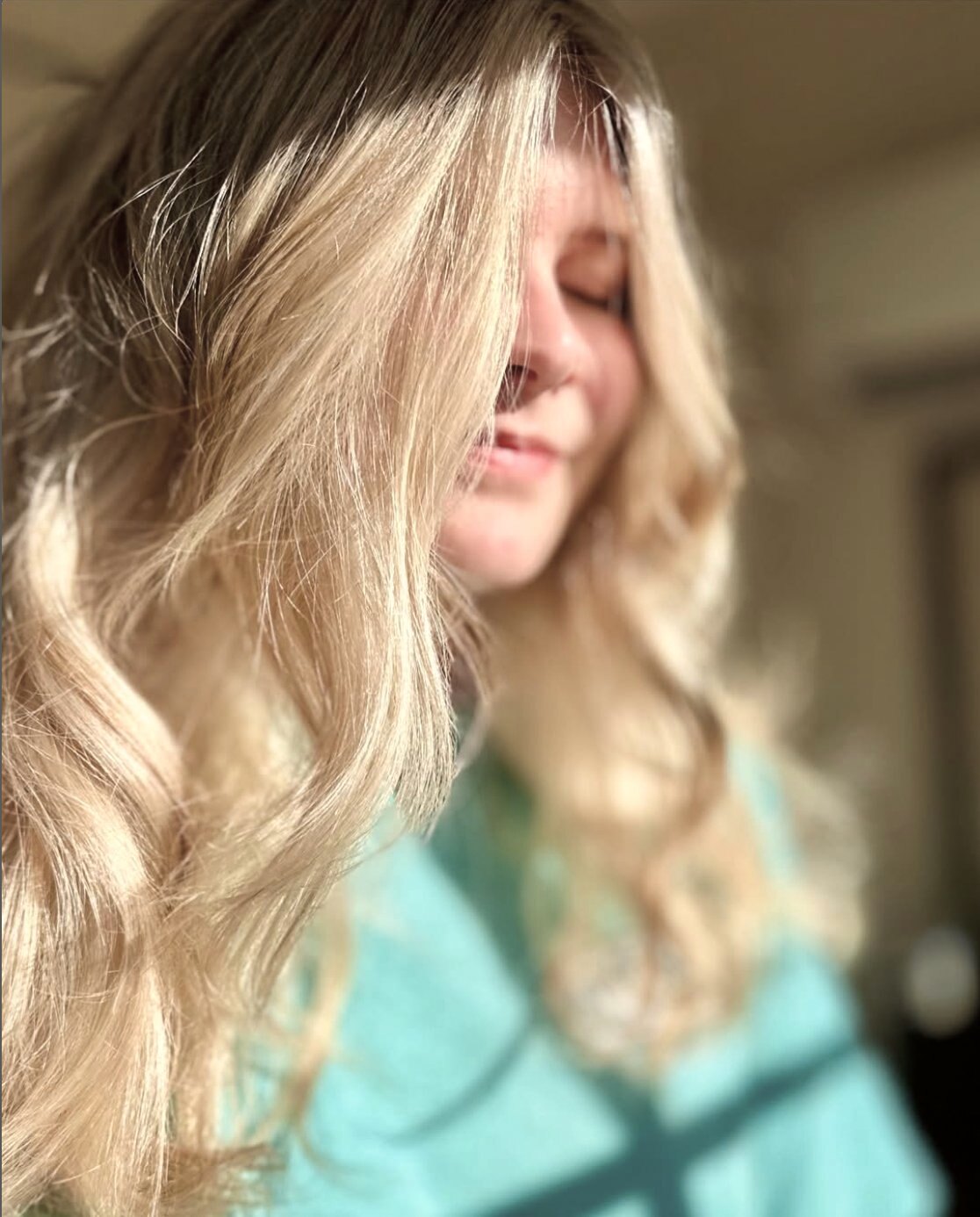 Blonde balayage with soft layers